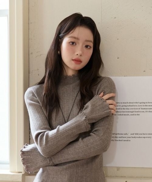 gossip！ロサンゼルス（ゴシップロサンゼルス）の「Y2Kガーリーレトロハイネックニット長袖プルオーバー（ニット/セーター・レディース・ブラック/オフホワイト/グレー/ピンク・FREE）」の9枚目の写真