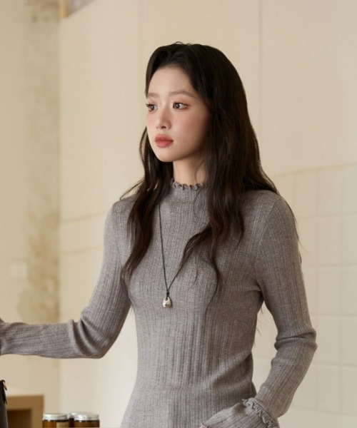 gossip！ロサンゼルス（ゴシップロサンゼルス）の「Y2Kガーリーレトロハイネックニット長袖プルオーバー（ニット/セーター・レディース・ブラック/オフホワイト/グレー/ピンク・FREE）」の12枚目の写真