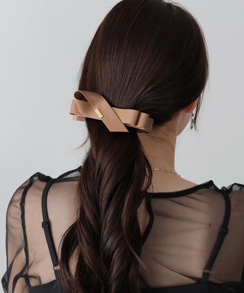BLUEEAST（ブルーイースト）の「《新色追加》フェイクレザーリボンバナナクリップ（バレッタ/ヘアクリップ・レディース・ブラウン/ブラック/ベージュ/アイボリー・FREE）」の22枚目の写真