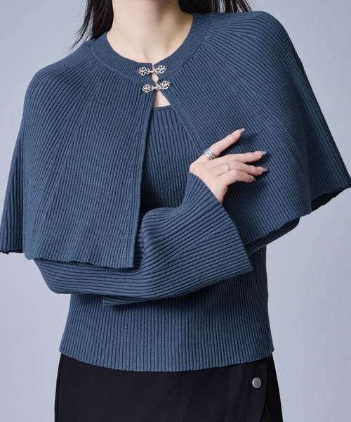Ellno de Mavie(エルノデメヴィ)の「2Pケープチャイナニット(ニット/セーター・レディース・ブラック/ブルーグリーン/パープル・FREE)」の3枚目の写真