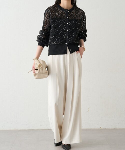 LOUNGEDRESS（ラウンジドレス）の「コクーンスリーブフラワーカーデ（カーディガン/ボレロ・レディース・オフホワイト/ブラック・FREE）」の15枚目の写真