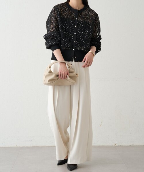 LOUNGEDRESS（ラウンジドレス）の「コクーンスリーブフラワーカーデ（カーディガン/ボレロ・レディース・オフホワイト/ブラック・FREE）」の17枚目の写真