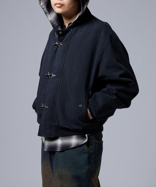 WHO'S WHO gallery（フーズフーギャラリー）の「【KOOKY'N】ファイヤーマンダックMA1（MA-1・レディース・ホワイト/ブラック/カーキ・FREE）」の8枚目の写真