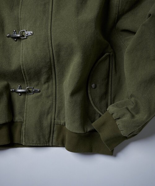 WHO'S WHO gallery（フーズフーギャラリー）の「【KOOKY'N】ファイヤーマンダックMA1（MA-1・レディース・ホワイト/ブラック/カーキ・FREE）」の6枚目の写真