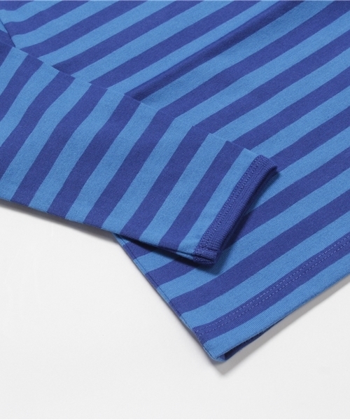 marimekko（マリメッコ）の「Tasaraita / Pitkahiha Neppis（Tシャツ/カットソー・キッズ・ネイビー/ブルー/ブラック/レッド・86/80/74/68/62）」の10枚目の写真