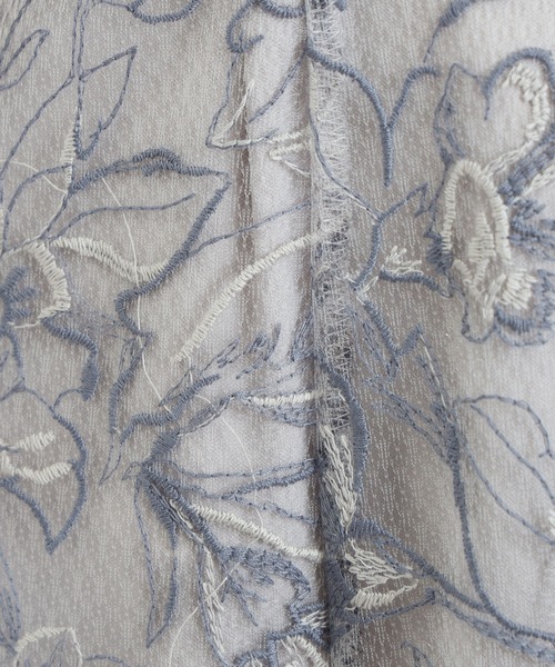 ASTORIA ODIER（アストリアオディール）の「フラワー刺繍チュールスカート（スカート・レディース・ベージュ/ブルー・LARGE/MEDIUM）」の17枚目の写真