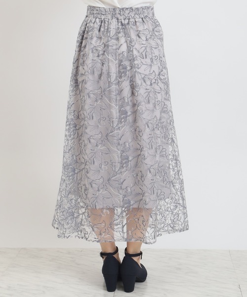 ASTORIA ODIER（アストリアオディール）の「フラワー刺繍チュールスカート（スカート・レディース・ベージュ/ブルー・LARGE/MEDIUM）」の15枚目の写真