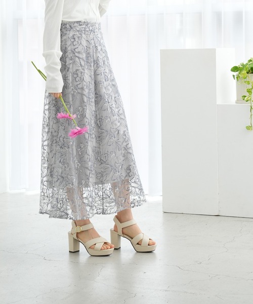ASTORIA ODIER（アストリアオディール）の「フラワー刺繍チュールスカート（スカート・レディース・ベージュ/ブルー・LARGE/MEDIUM）」の21枚目の写真