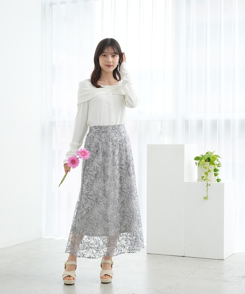 ASTORIA ODIER（アストリアオディール）の「フラワー刺繍チュールスカート（スカート・レディース・ベージュ/ブルー・LARGE/MEDIUM）」の22枚目の写真