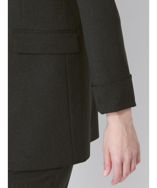 SUIT SQUARE（スーツスクエア）の「ジャケット Vカラー ウォッシャブル ストレッチ シャンブレーツイル 無地 anysy（ノーカラージャケット・レディース・グレー・36(7号)/38(9号)/40(11号)）」の8枚目の写真