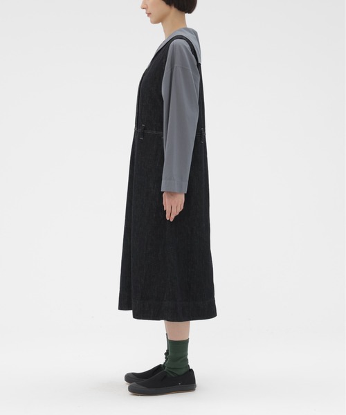 MHL.(エムエイチエル)の「CANTON BLACK LIGHT DENIM(ワンピース・レディース・ブラック・36/34)」の2枚目の写真