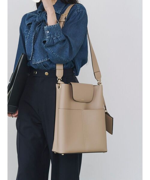 TONAL（トーナル）の「《14inchPC/A4対応/パスケース付》フェイクレザーTallトートバッグ（トートバッグ・レディース・ブラック/ブラウン/ベージュ・FREE）」の12枚目の写真