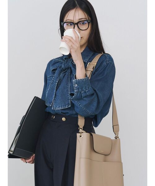 TONAL（トーナル）の「《14inchPC/A4対応/パスケース付》フェイクレザーTallトートバッグ（トートバッグ・レディース・ブラック/ブラウン/ベージュ・FREE）」の15枚目の写真