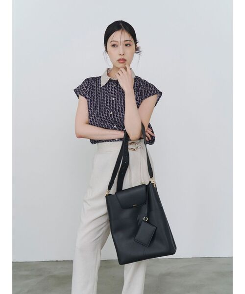 TONAL（トーナル）の「《14inchPC/A4対応/パスケース付》フェイクレザーTallトートバッグ（トートバッグ・レディース・ブラック/ブラウン/ベージュ・FREE）」の19枚目の写真