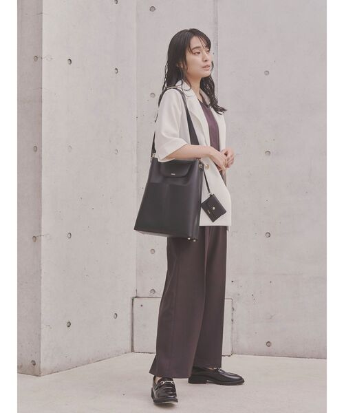 TONAL（トーナル）の「《14inchPC/A4対応/パスケース付》フェイクレザーTallトートバッグ（トートバッグ・レディース・ブラック/ブラウン/ベージュ・FREE）」の22枚目の写真