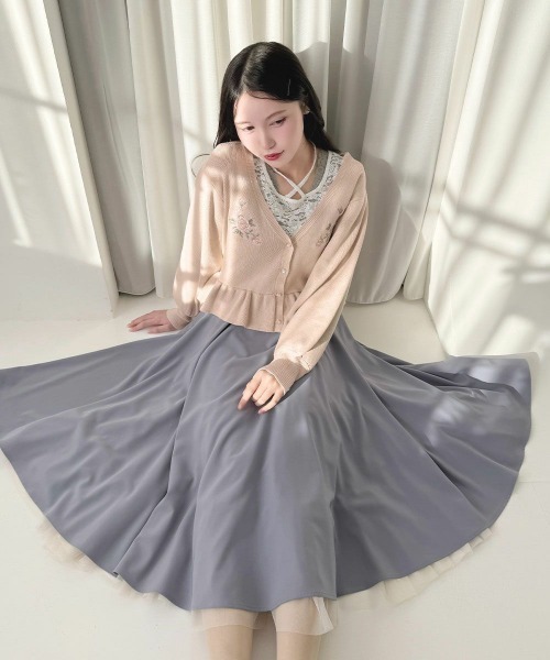 an another angelus（アンアナザーアンジェラス）の「ローズ刺繍ペプラムニットカーディガン（カーディガン/ボレロ・レディース・ピンクベージュ/ミント・FREE）」の6枚目の写真