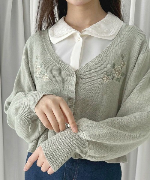 an another angelus（アンアナザーアンジェラス）の「ローズ刺繍ペプラムニットカーディガン（カーディガン/ボレロ・レディース・ピンクベージュ/ミント・FREE）」の11枚目の写真