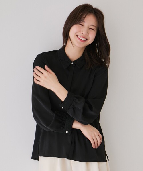 Jayro（ジャイロ）の「レース使いブラウス（シャツ/ブラウス・レディース・ベージュ/ホワイト系その他/ブラック・M）」の3枚目の写真