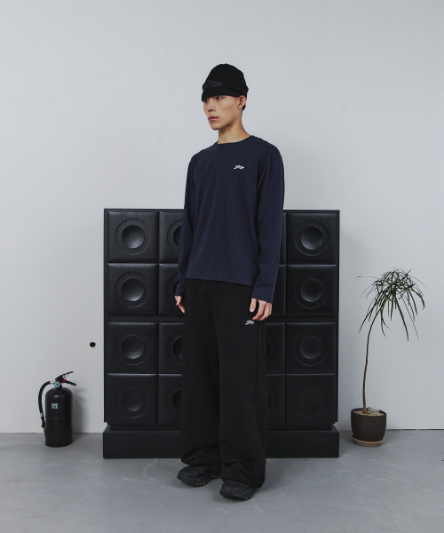 TANSANMAGNESIUM(タンサン マグネシウム)の「ポニーホットフィックスロングスリーブ(ネイビー)(Tシャツ/カットソー・レディース・その他・1/2)」の7枚目の写真