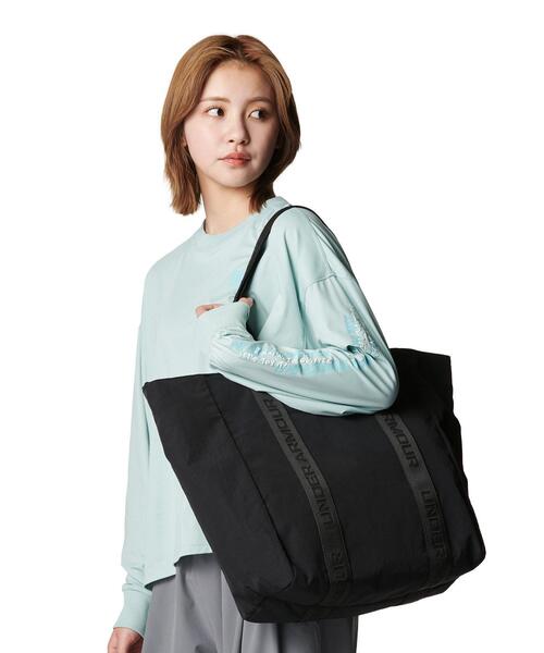 UNDER ARMOUR(アンダーアーマー)の「UAクリンクル ナイロン トートバッグ(ライフスタイル/メンズ/レディース)(ショルダーバッグ・レディース・ブラック・ONESIZE)」の3枚目の写真