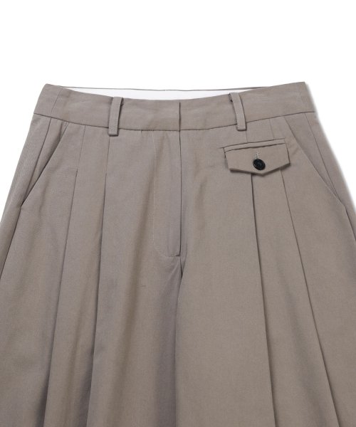 MICHIKO LONDON(ミチコ ロンドン)の「ミニポケットワイドスラックストップス(スラックス・レディース・その他・LARGE/SMALL/MEDIUM)」の3枚目の写真
