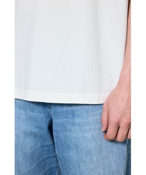 AZUL by moussy（アズールバイマウジー）の「tired of your shit Tシャツ（Tシャツ/カットソー・メンズ・ホワイト/ライトブルー/ブラック/グレー・LARGE/MEDIUM/SMALL）」の15枚目の写真