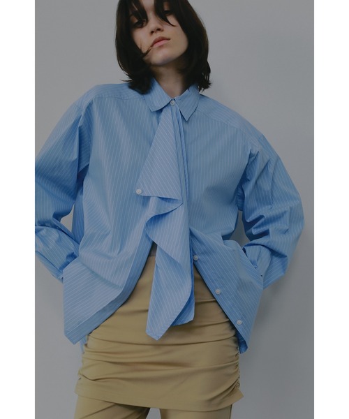 MANOF(マノフ)の「TIE OVER SHIRT(シャツ/ブラウス・レディース・ホワイト/ブラック/ブルー・M/S)」の1枚目の写真