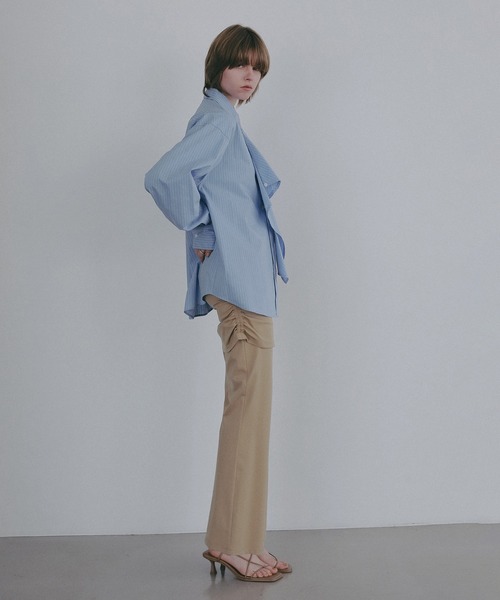 MANOF(マノフ)の「TIE OVER SHIRT(シャツ/ブラウス・レディース・ホワイト/ブラック/ブルー・M/S)」の17枚目の写真