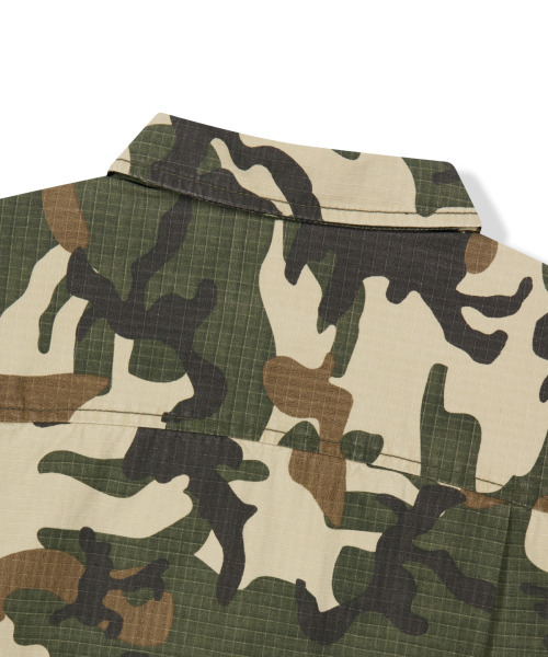 WKNDRS(ウィーキャンドース)の「VINTAGE WASHED SHIRT (CAMO)(シャツ/ブラウス・レディース・その他・MEDIUM/LARGE/X-LARGE)」の6枚目の写真
