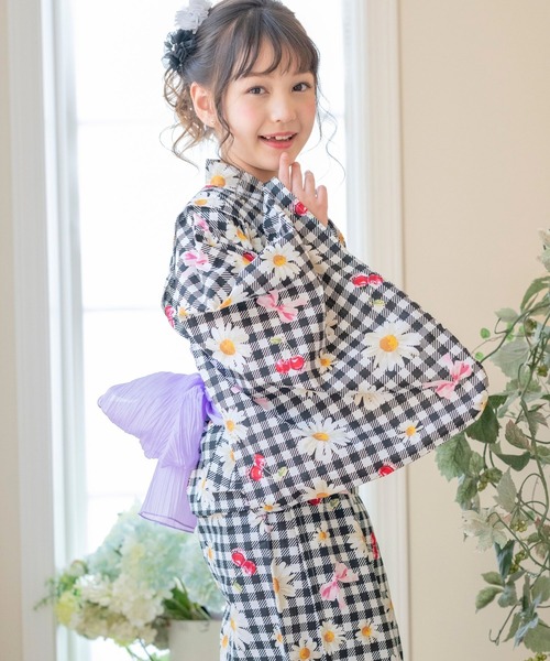 Catherine Cottage(キャサリンコテージ)の「2WAYセパレート浴衣セット【ZOZO限定先行予約受付中】(浴衣・キッズ・ピンク系5/ブラック系3/サックスブルー系/ブルーパープル/ネイビー系1/ベージュ系9/ダークネイビー/ブルー系5/グリーン×ピンク/オレンジ系6/ピンク系6/ネイビー系2/ライラック系9/レッド系9/モーブ系6/ブラック系/ミント/ピンク系2/ピンク系1/ブラック系9/ブルー系6/ネイビー系5/ライラック系1/ホワイト×ブルー/ブラック/ライトブルー・M/S/XS/L)」の4枚目の写真