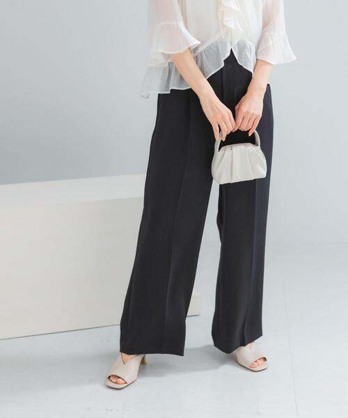 URBAN RESEARCH ROSSO WOMEN（アーバンリサーチ　ロッソ）の「DONEEYU　ダブルクロスワイドパンツ（その他パンツ・レディース・オフホワイト/ブラック・36/38）」の2枚目の写真