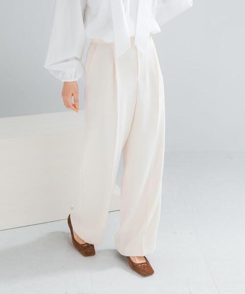 URBAN RESEARCH ROSSO WOMEN（アーバンリサーチ　ロッソ）の「DONEEYU　ダブルクロスワイドパンツ（その他パンツ・レディース・オフホワイト/ブラック・36/38）」の8枚目の写真