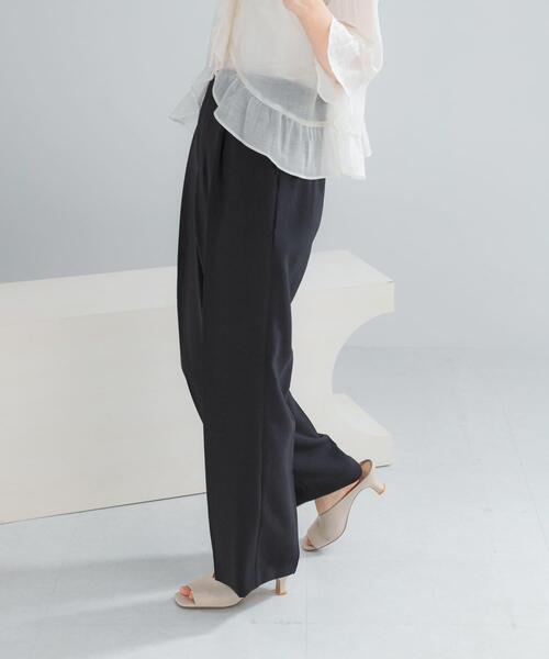 URBAN RESEARCH ROSSO WOMEN（アーバンリサーチ　ロッソ）の「DONEEYU　ダブルクロスワイドパンツ（その他パンツ・レディース・オフホワイト/ブラック・36/38）」の19枚目の写真