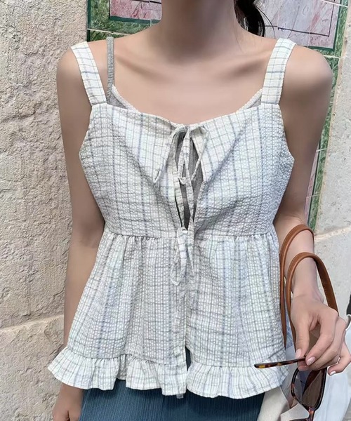 Girly Doll(ガーリードール)の「チェックギャザーフリルキャミトップス(キャミソール・レディース・ベージュ/ブルー・F)」の2枚目の写真