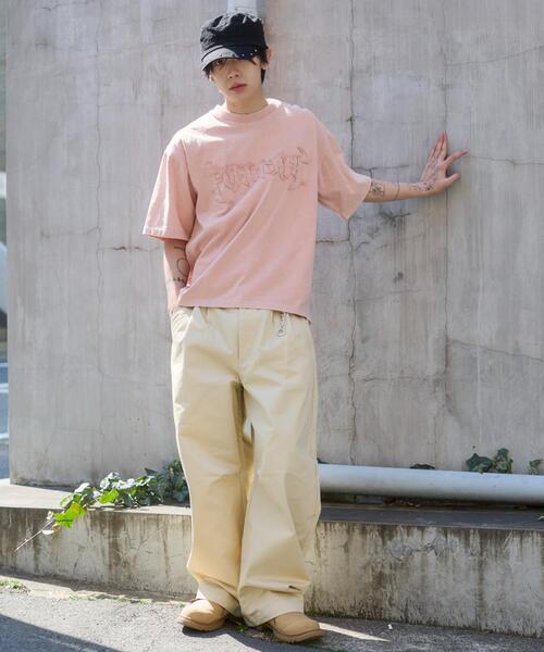 WEGO（ウィゴー）の「WEGO/【26年春新作】キーチャーム付きチノカーブパンツ（その他パンツ・メンズ・ブラック/ベージュ・LARGE/MEDIUM）」の9枚目の写真