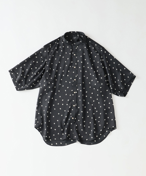 EDIFICE（エディフィス）の「パターンクリスプ ショートスリーブ バンドカラーシャツ（シャツ/ブラウス・メンズ・ベージュ/ブラック/グレー・SMALL/MEDIUM/LARGE）」の22枚目の写真