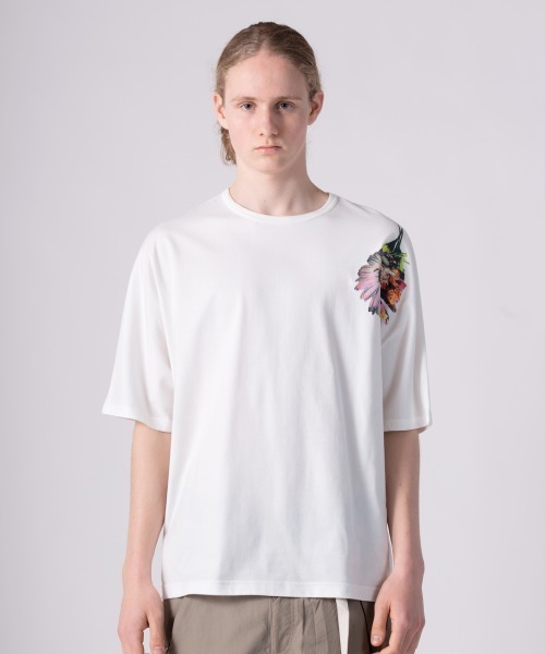 rehacer（レアセル）の「rehacer : × everglouu  Art Bloom Dolman CS/ アートブルーム ドルマン  カットソー（Tシャツ/カットソー・メンズ・ホワイト/ブラック・SMALL/X-LARGE/LARGE/MEDIUM）」の16枚目の写真