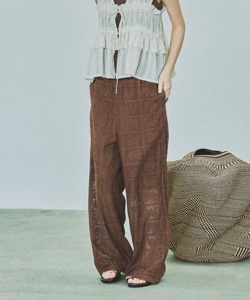 LAKOLE（ラコレ）の「ブロックレースワイドパンツ /663221（その他パンツ・レディース・アイボリー/ブラック/ラベンダー/ブラウン・FREE）」の3枚目の写真