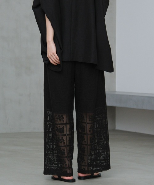 LAKOLE（ラコレ）の「ブロックレースワイドパンツ /663221（その他パンツ・レディース・アイボリー/ブラック/ラベンダー/ブラウン・FREE）」の12枚目の写真