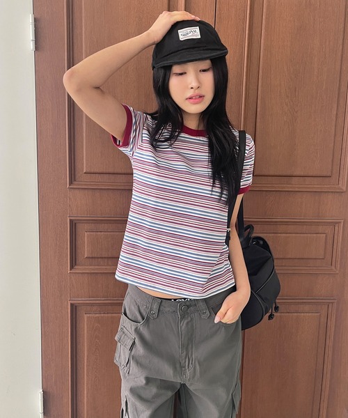 UNE MANSION(ユヌマンション)の「バイカラーボーダーTシャツカットソー(Tシャツ/カットソー・レディース・ワインレッド/ブラウン/ネイビー・FREE)」の3枚目の写真