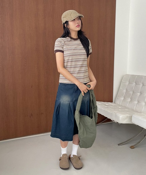 UNE MANSION(ユヌマンション)の「バイカラーボーダーTシャツカットソー(Tシャツ/カットソー・レディース・ワインレッド/ブラウン/ネイビー・FREE)」の18枚目の写真