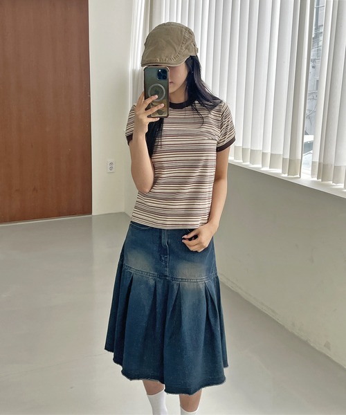UNE MANSION(ユヌマンション)の「バイカラーボーダーTシャツカットソー(Tシャツ/カットソー・レディース・ワインレッド/ブラウン/ネイビー・FREE)」の16枚目の写真