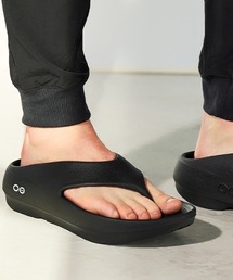 OOFOS（ウーフォス）の「OOFOS/ウーフォス OORIGINAL+　ウーオリジナルプラス　リカバリーサンダル　ユニセックス（サンダル）」