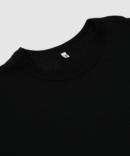 KHOKI(コッキ)の「Printed T-shirt(Tシャツ/カットソー・メンズ・ホワイト/ブラック/チャコール・3/4)」の5枚目の写真