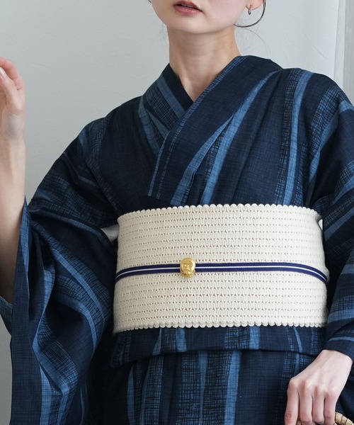 utatane(ウタタネ)の「浴衣3点セット 粋モダン 紺地によろけ流し(浴衣・レディース・ネイビー・FREE)」の8枚目の写真