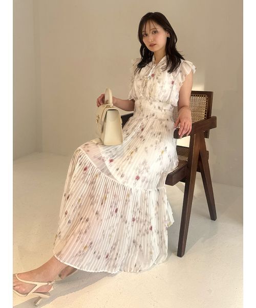 SNIDEL(スナイデル)の「【販路限定サイズあり】Sustainableフリルプリーツワンピース(ワンピース・レディース・アイボリー/ブラック/ライトピンク・0/1/2/00)」の20枚目の写真