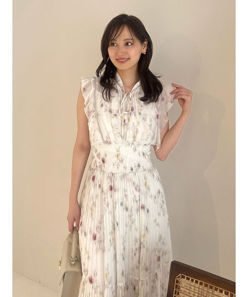 SNIDEL(スナイデル)の「【販路限定サイズあり】Sustainableフリルプリーツワンピース(ワンピース・レディース・アイボリー/ブラック/ライトピンク・0/1/2/00)」の19枚目の写真