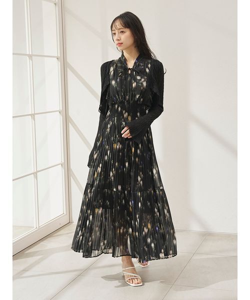 SNIDEL(スナイデル)の「【販路限定サイズあり】Sustainableフリルプリーツワンピース(ワンピース・レディース・アイボリー/ブラック/ライトピンク・0/1/2/00)」の8枚目の写真