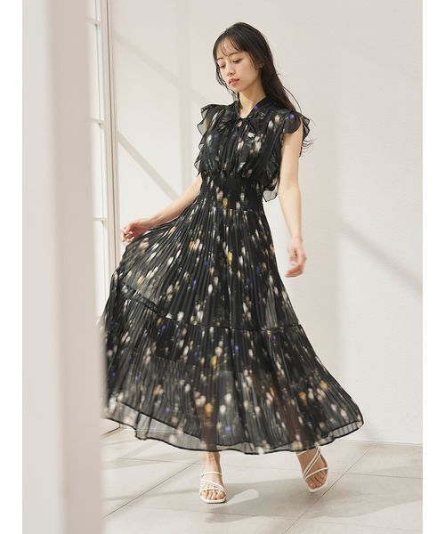 SNIDEL(スナイデル)の「【販路限定サイズあり】Sustainableフリルプリーツワンピース(ワンピース・レディース・アイボリー/ブラック/ライトピンク・0/1/2/00)」の7枚目の写真