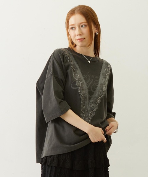 MILKFED.(ミルクフェド)の「LACE S/S TOP(Tシャツ/カットソー・レディース・オフホワイト/グレー/ブラック・ONE SIZE)」の1枚目の写真